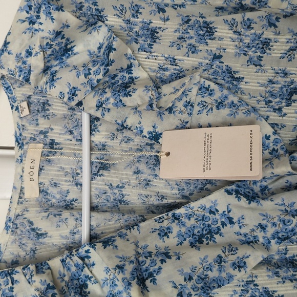 🆕 Doen Henri Floral Ruffle Blouse IN BLEU ROSIER FLORAL Small - Picture 5 of 7